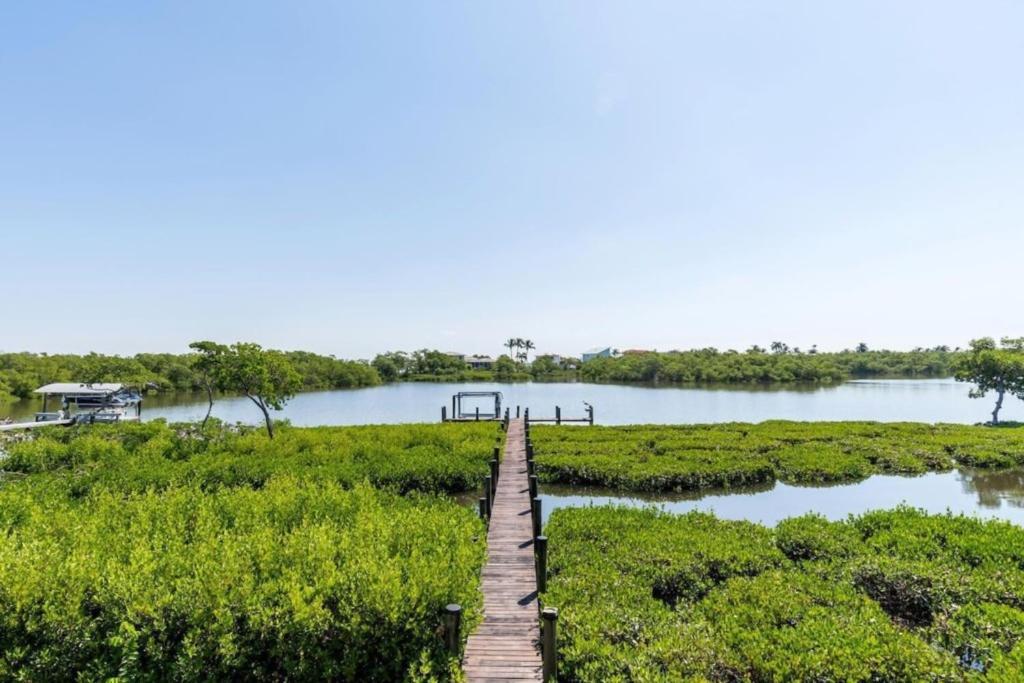 Blue Lagoon Estate Fort Myers Beach Eksteriør billede